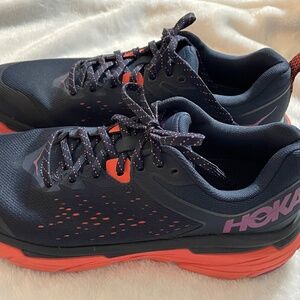 8.5 HOKA women’s shoes